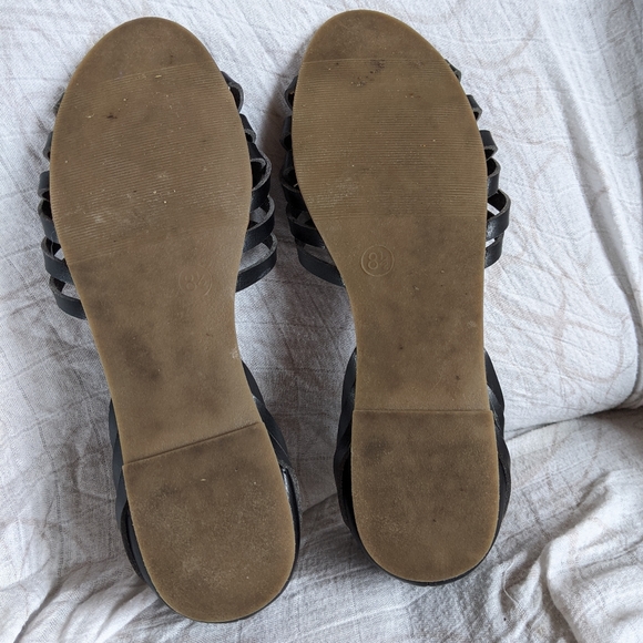 Sandals - Picture 4 of 4